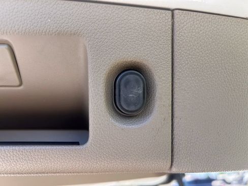 Used 2016 Chevrolet Tahoe LTZ AWD/4WD image 20