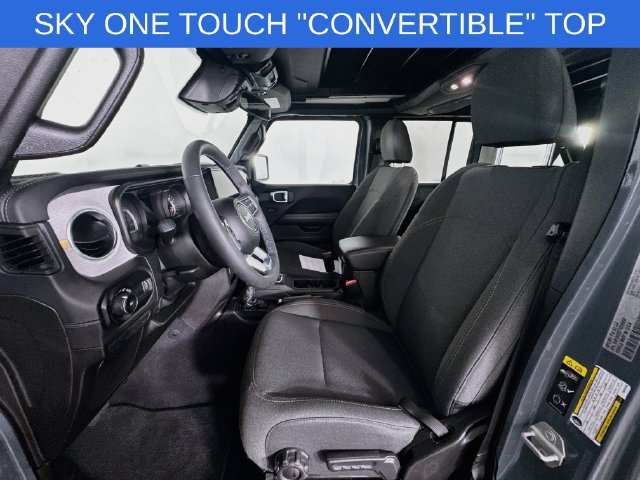 Used 2026 Jeep Wrangler Unlimited Sahara AWD/4WD image 20