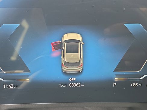 Certified 2025 BMW X1 xDrive28i w/ Convenience Package image 25