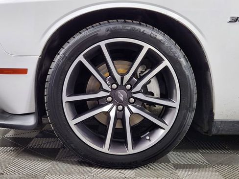 Used 2023 Dodge Challenger R/T RWD image 10