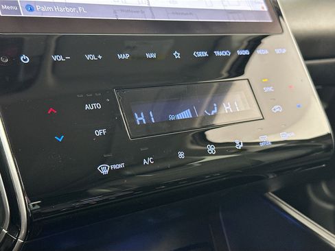 Used 2022 Hyundai Tucson Limited image 16