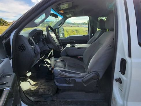 Used 2015 Ford F250 XL w/ Power Equipment Group AWD/4WD image 3