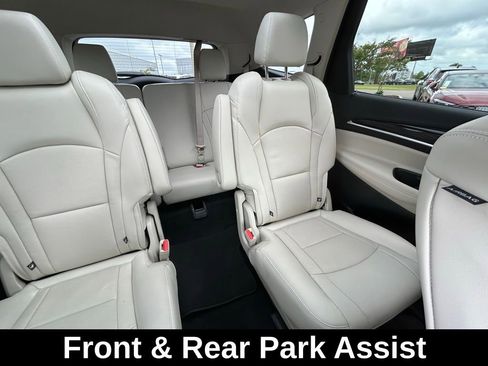 Used 2023 Buick Enclave Essence w/ Experience Buick Package FWD image 14