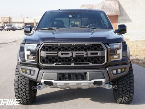 Used 2017 Ford F150 Raptor w/ Equipment Group 802A Luxury image 5