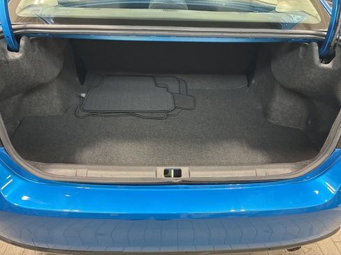 Certified 2021 Subaru Impreza 2.0i image 6