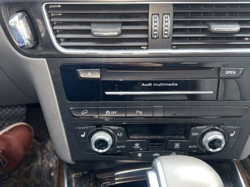 Used 2016 Audi Q5 2.0T Premium Plus w/ Technology Package image 21