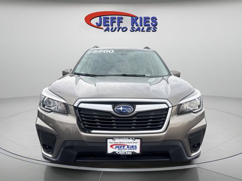 Used 2019 Subaru Forester Premium AWD/4WD image 2