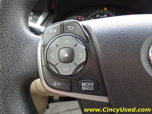 Used 2012 Toyota Camry LE FWD image 21