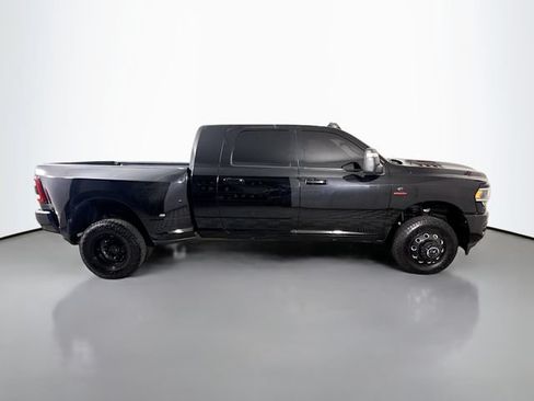 Used 2024 RAM 3500 Laramie w/ Night Edition AWD/4WD image 8