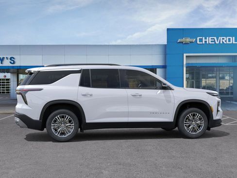 New 2026 Chevrolet Traverse LT w/ Driver Confidence Package image 6