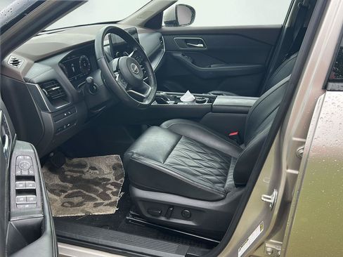 Used 2023 Nissan Rogue Platinum w/ Platinum Premium Package AWD/4WD image 5