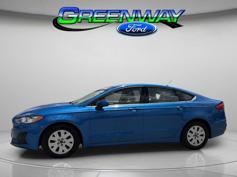 Used 2019 Ford Fusion S FWD image 1