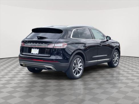 Used 2022 Lincoln Nautilus Reserve w/ Equipment Group 201A image 7