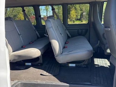 Used 2025 Chevrolet Express 3500 LT w/ LT Preferred Equipment Group RWD image 11