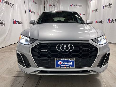 Used 2022 Audi Q5 2.0T Premium w/ Convenience Package AWD/4WD image 2