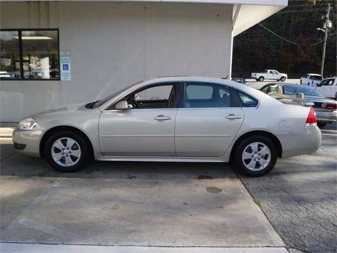Used 2010 Chevrolet Impala LT w/ Luxury Edition Package image 11