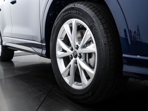 New 2025 Audi Q3 2.0T Premium image 18