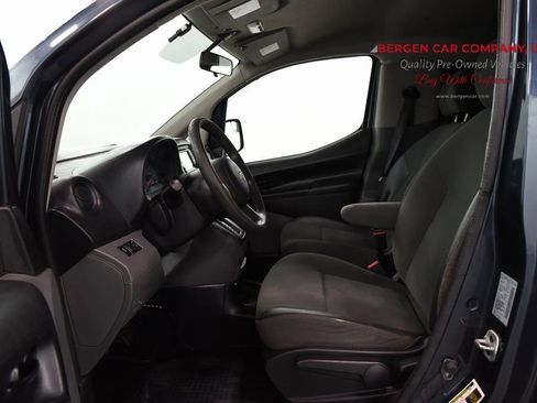 Used 2015 Chevrolet City Express LT w/ Technology Package image 8