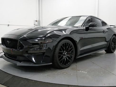 Used 2022 Ford Mustang GT Premium w/ GT Performance Package RWD image 3