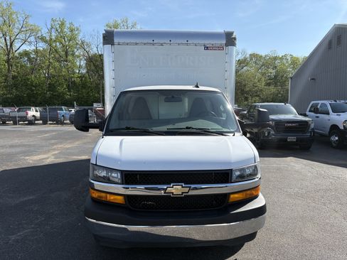 Used 2021 Chevrolet Express 3500 w/ Power Convenience Package image 7