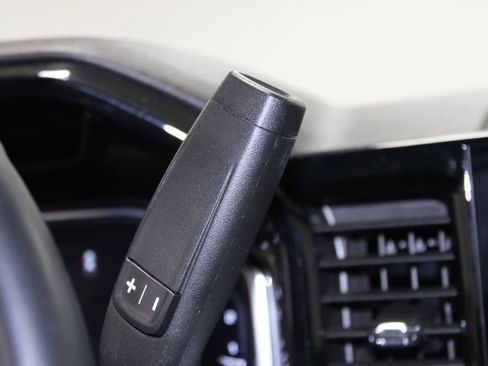 Used 2025 GMC Sierra 1500 SLT image 22