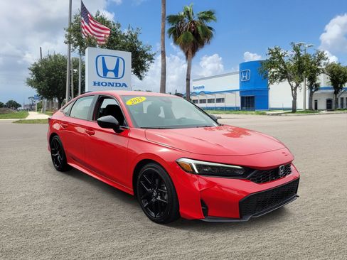 Used 2025 Honda Civic Sport image 1