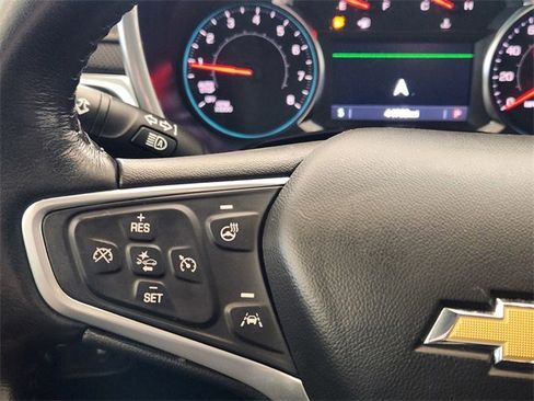 Used 2022 Chevrolet Equinox Premier image 19