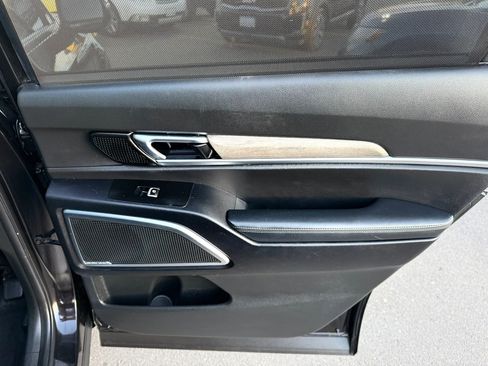 Used 2022 Kia Telluride SX w/ Nightfall Edition Package image 21