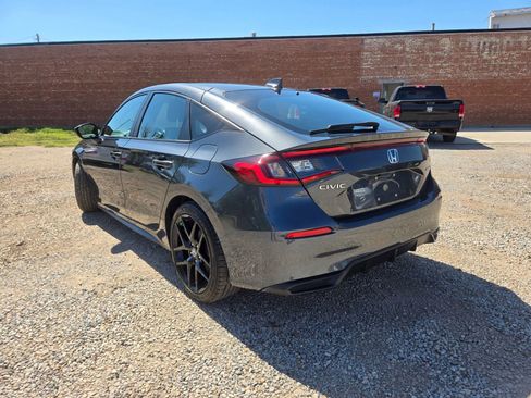 Used 2025 Honda Civic Sport image 3