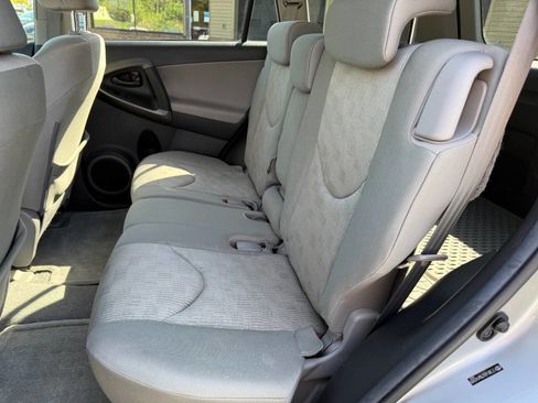 Used 2011 Toyota RAV4 4WD w/ Base L4 Extra Value Pkg image 17