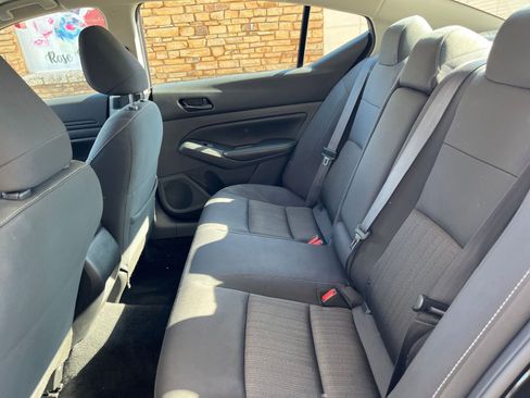 Used 2025 Nissan Altima 2.5 SV image 25