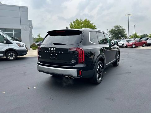 Certified 2024 Kia Telluride S w/ S Sunroof Package AWD/4WD image 7