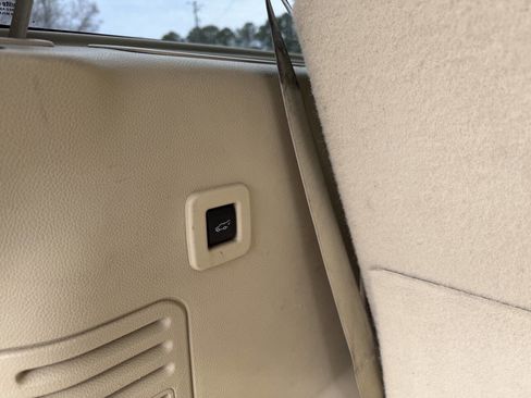 Used 2015 Ford Expedition XLT w/ Equipment Group 202A image 18