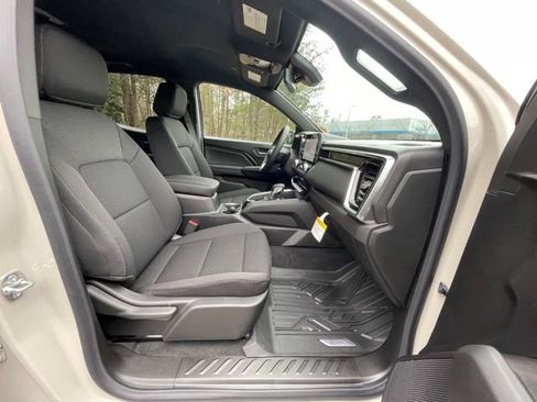 New 2026 GMC Canyon Elevation w/ Convenience Package image 25