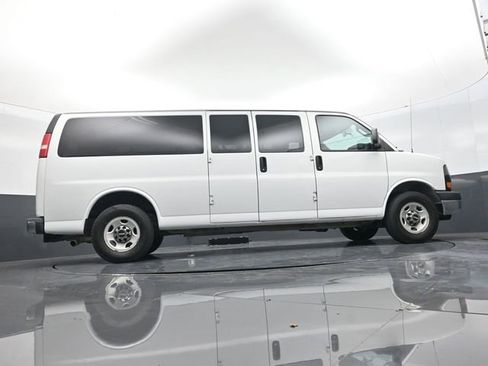Used 2016 GMC Savana 3500 LT w/ LT Preferred Equipment Group image 24