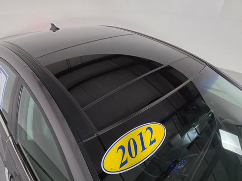 Used 2012 Hyundai Sonata Limited w/ Navigation Pkg image 13