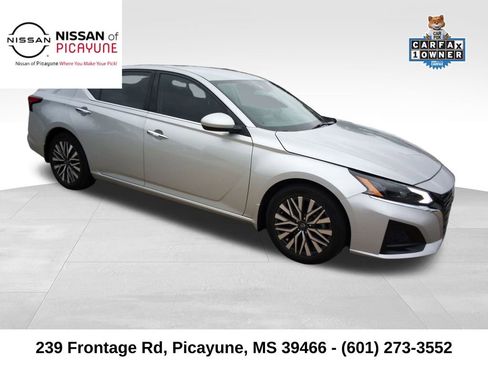 Used 2023 Nissan Altima 2.5 SV image 9