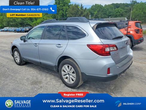 Used 2015 Subaru Outback 2.5i Premium AWD/4WD image 3