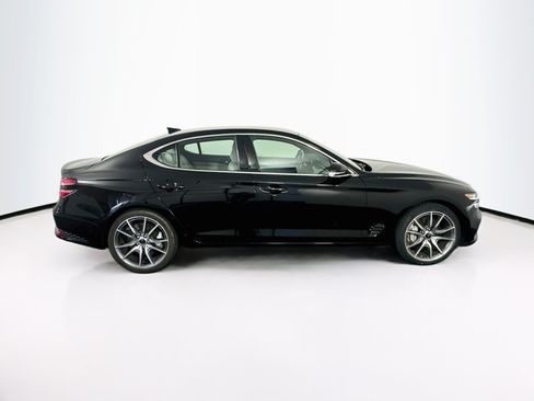 Used 2025 Genesis G70 2.5T RWD image 10