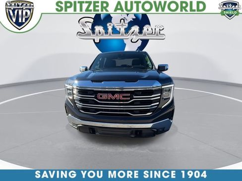 Used 2024 GMC Sierra 1500 SLT image 3
