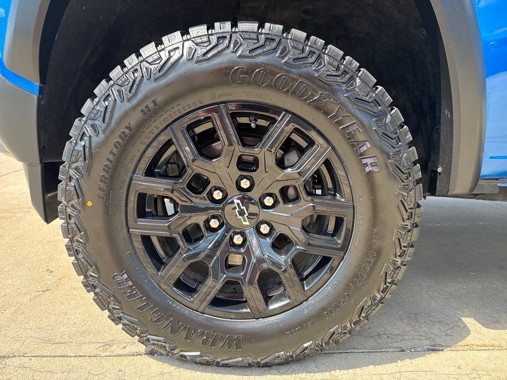 Certified 2024 Chevrolet Colorado Trail Boss w/ Advanced Trailering Package AWD/4WD image 14