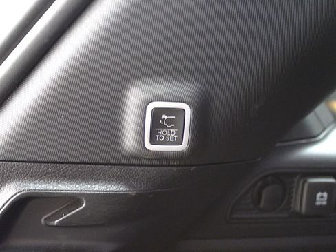 Certified 2023 Jeep Grand Cherokee Altitude AWD/4WD image 33