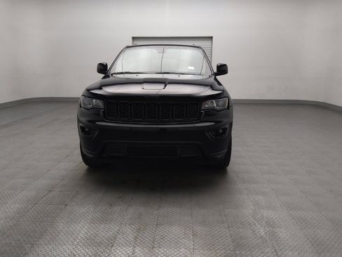 Used 2019 Jeep Grand Cherokee Altitude AWD/4WD image 15
