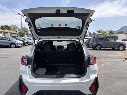 Used 2024 Subaru Crosstrek 2.0i Premium image 14