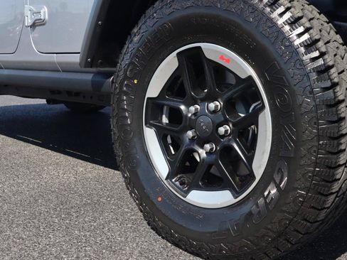 Used 2018 Jeep Wrangler Unlimited Rubicon AWD/4WD image 29