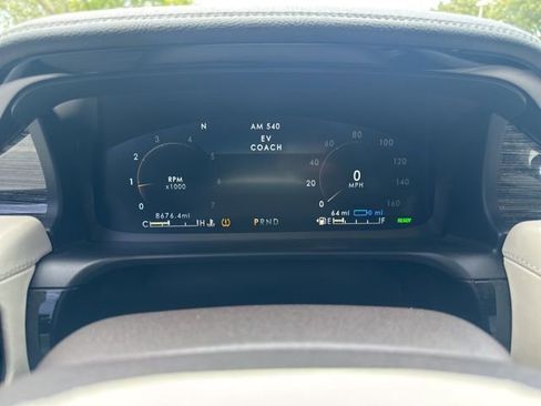 Used 2023 Lincoln Aviator Black Label Grand Touring w/ Class IV Trailer Tow Package image 13