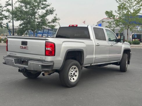 Used 2018 GMC Sierra 2500 SLE w/ SLE Fleet Preferred Package AWD/4WD image 7