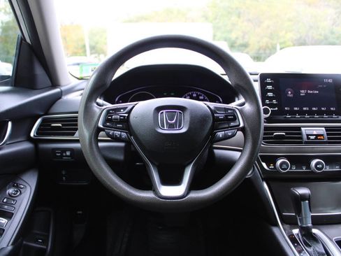 Used 2018 Honda Accord LX image 32