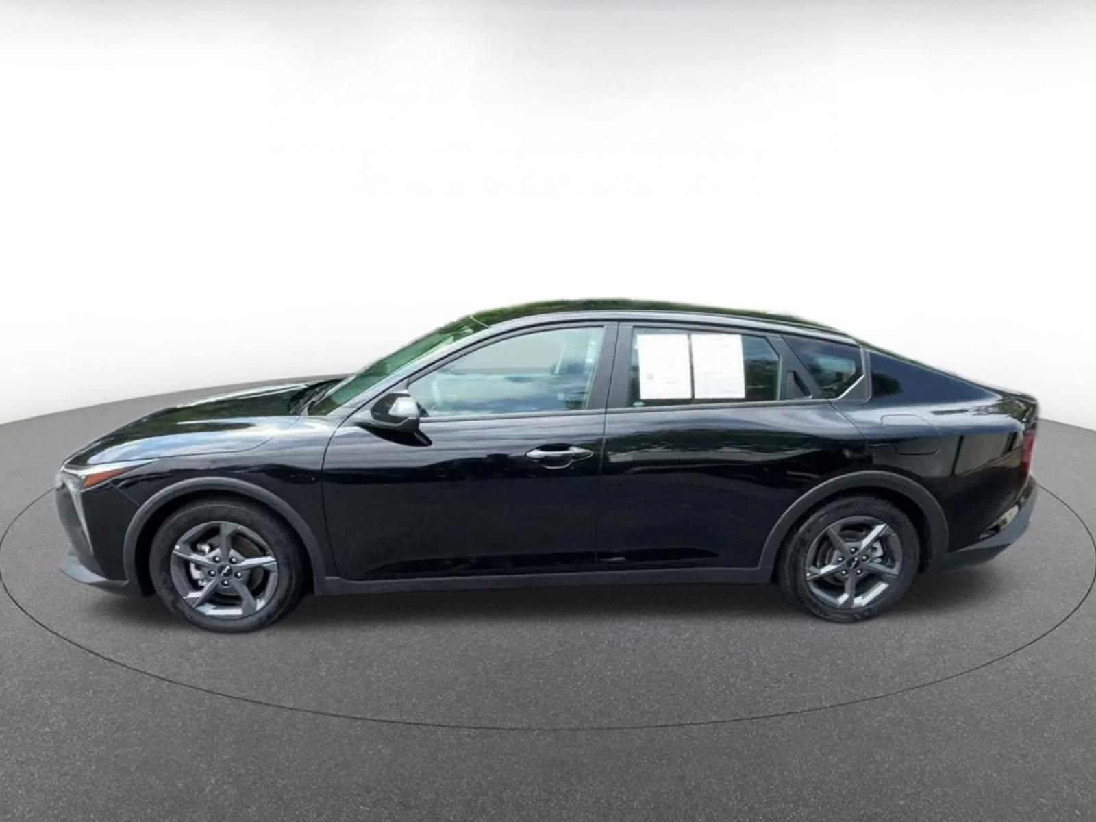 Used 2026 Kia K4 FWD image 8