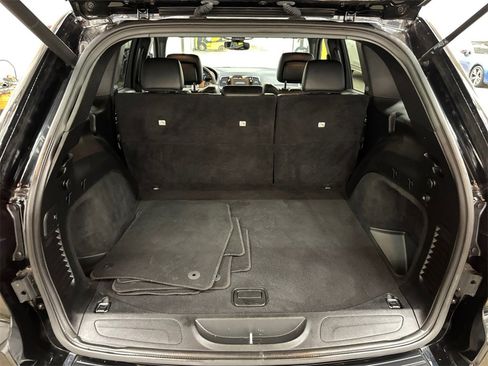 Used 2021 Jeep Grand Cherokee Limited w/ Premium Lighting Group image 16